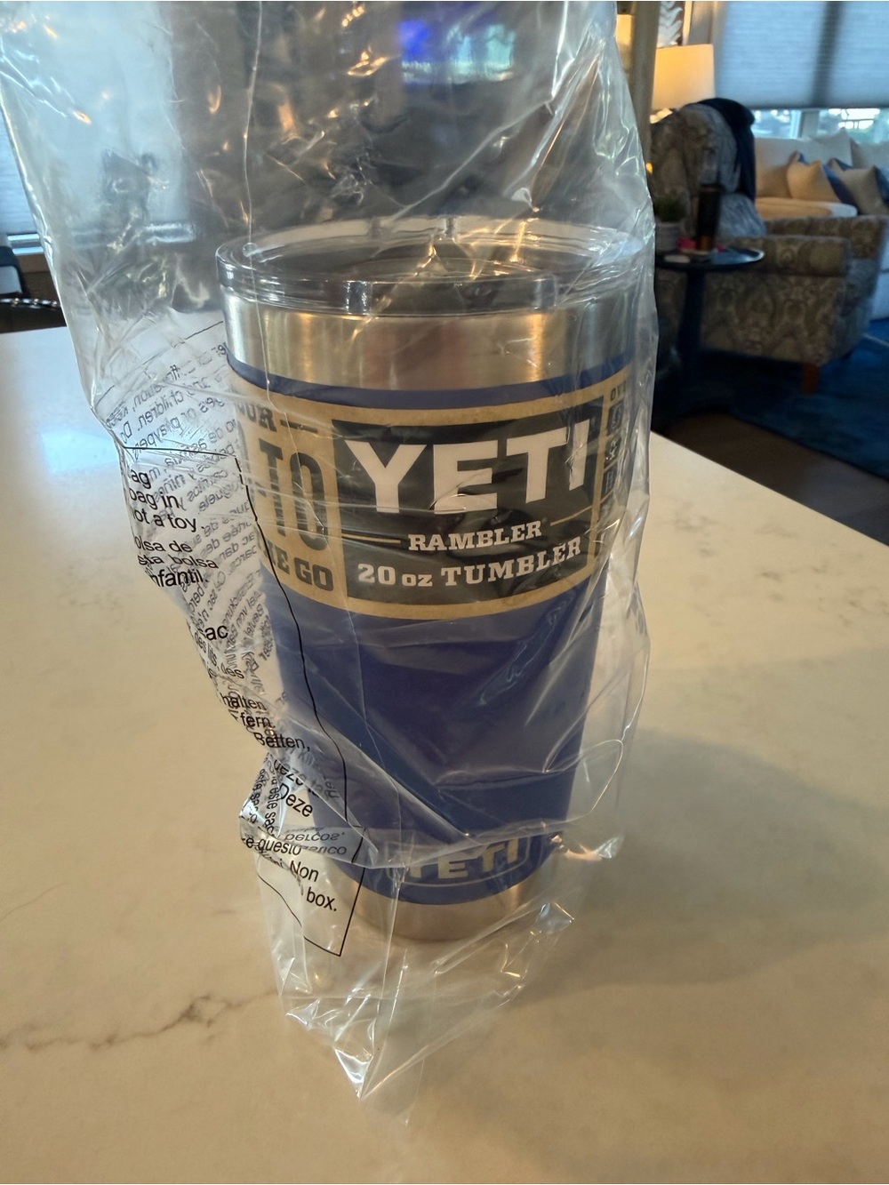 Yeti Rambler 20 oz Tumbler - Royal Blue